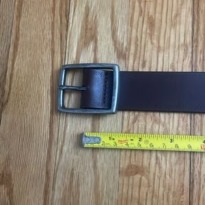 Banana Republic men’s 36” belt.